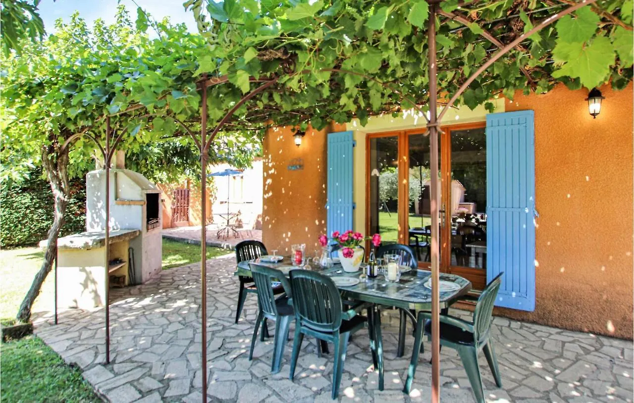 Cozy Home In Carpentras 0*,