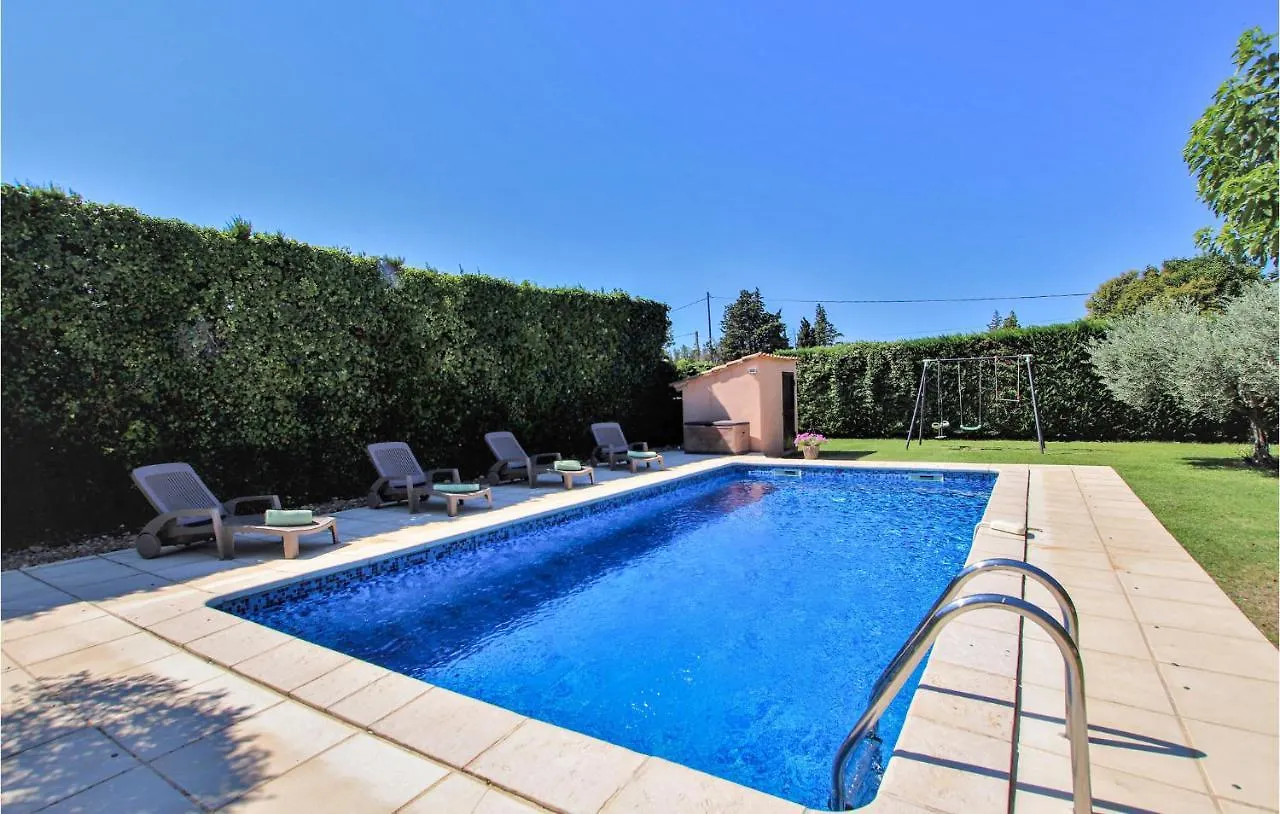 Cozy Home In Carpentras