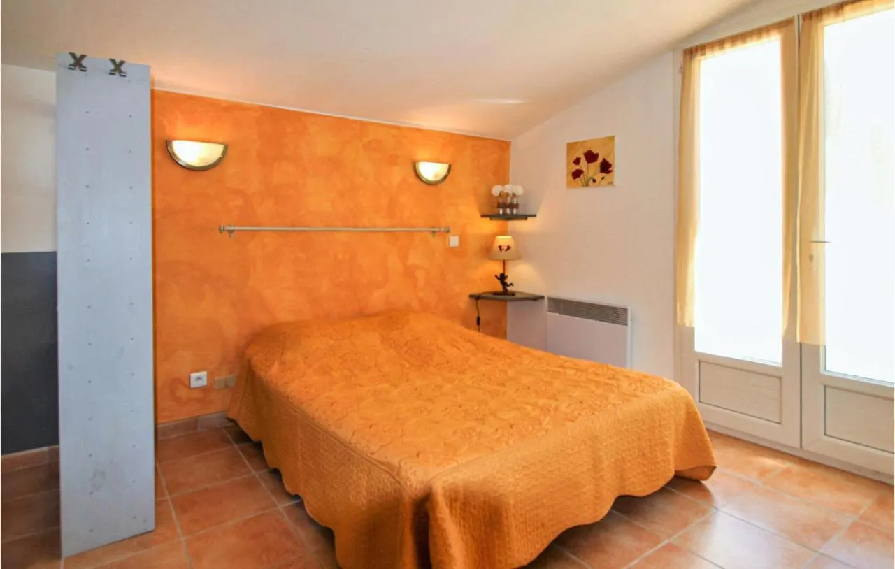 Holiday home Cozy Home In Carpentras France